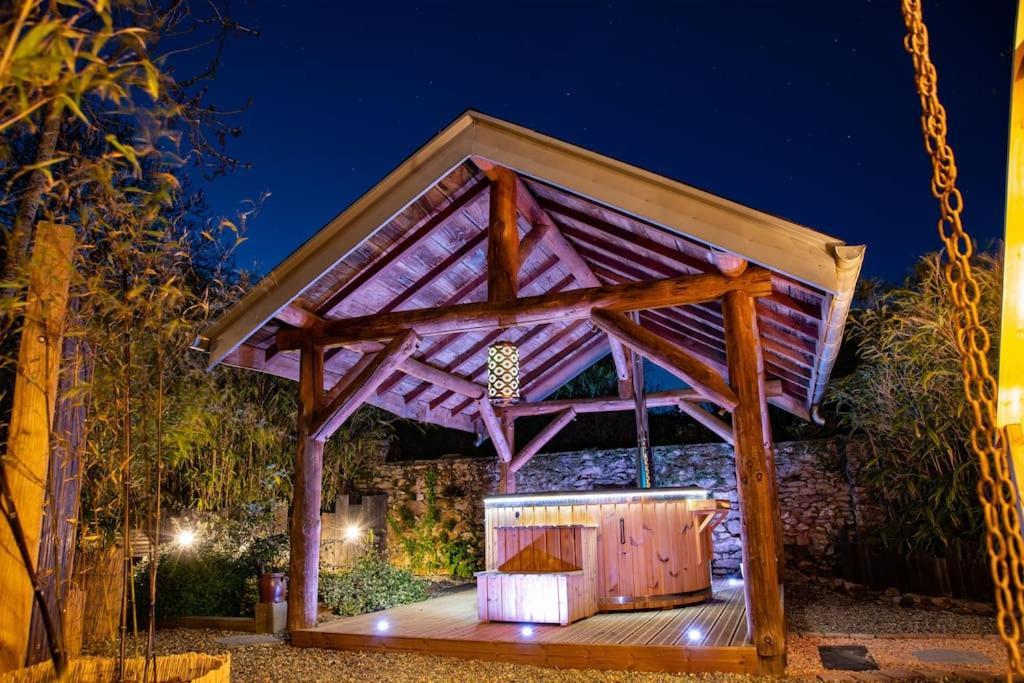 La Cabane Des Colibris Rieupeyroux  Bagian luar foto